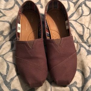 Toms shoes